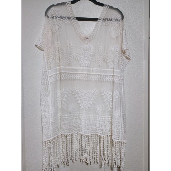 Kindred Women's White Crochet Lace Mesh Fringe Floral Top Plus Size 2X - Picture 1 of 4